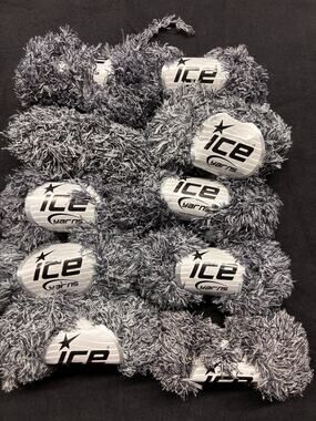 Ice Yarns Soft Puffy Eyelash Yarn Lot 10 Skeins Black White Fur Microfiber 500g